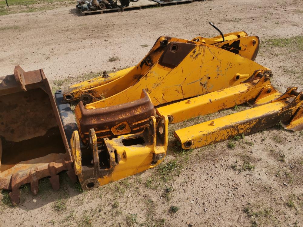 RETROEXCAVADORA JCB 214 POR PARTES