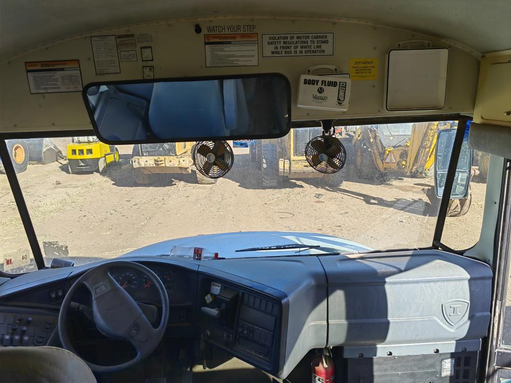CAMION DE PASAJEROS