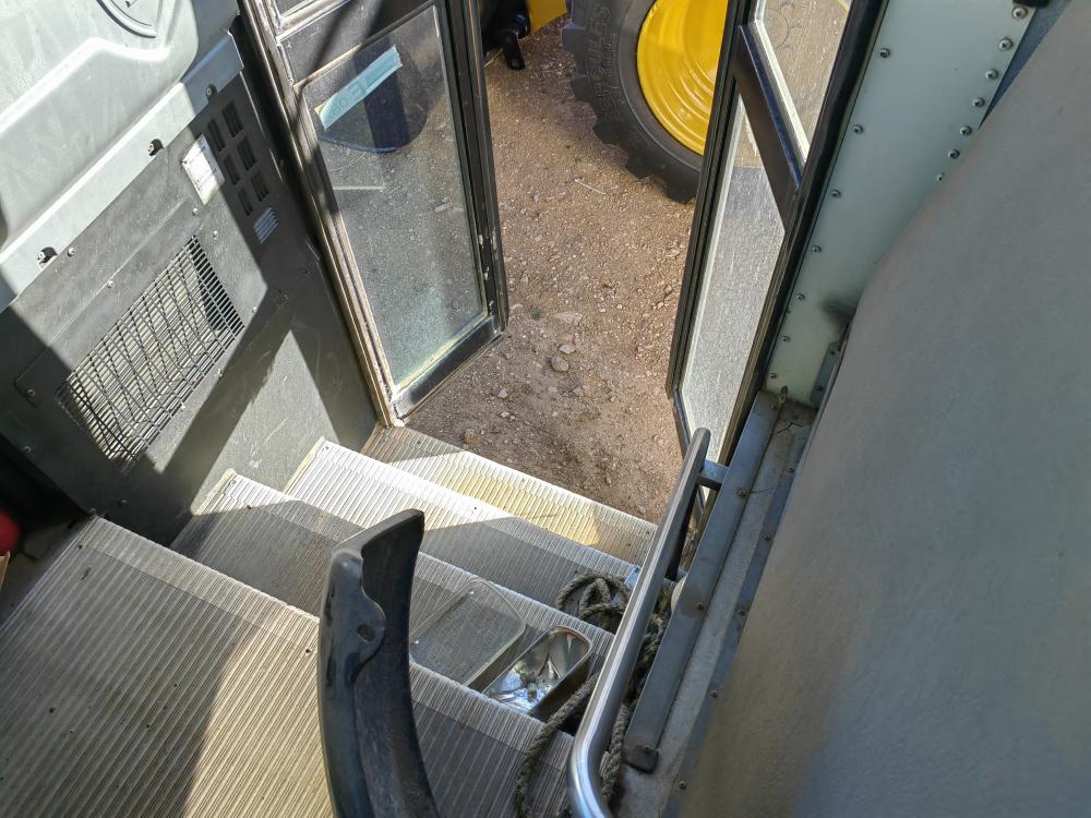 CAMION DE PASAJEROS
