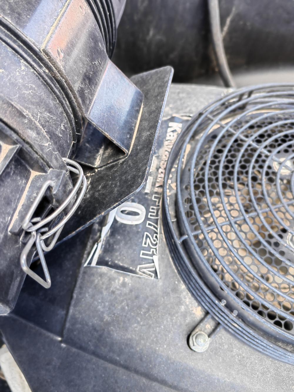 CORTADORA DE CESPED PODADORA