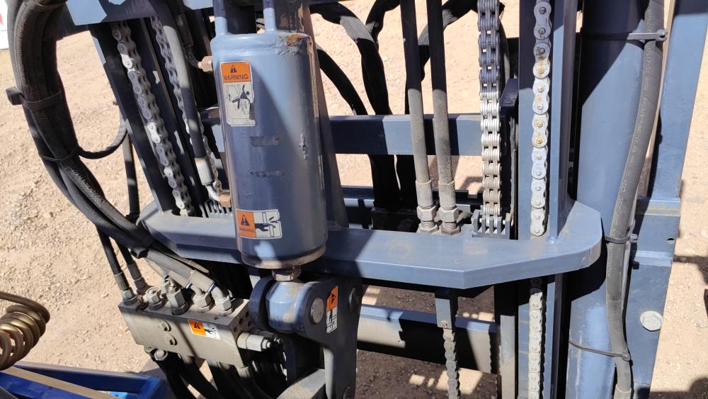 MONTACARGAS 3 LLANTAS