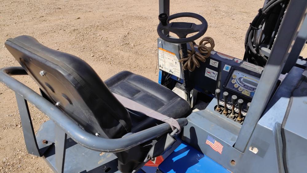 MONTACARGAS 3 LLANTAS