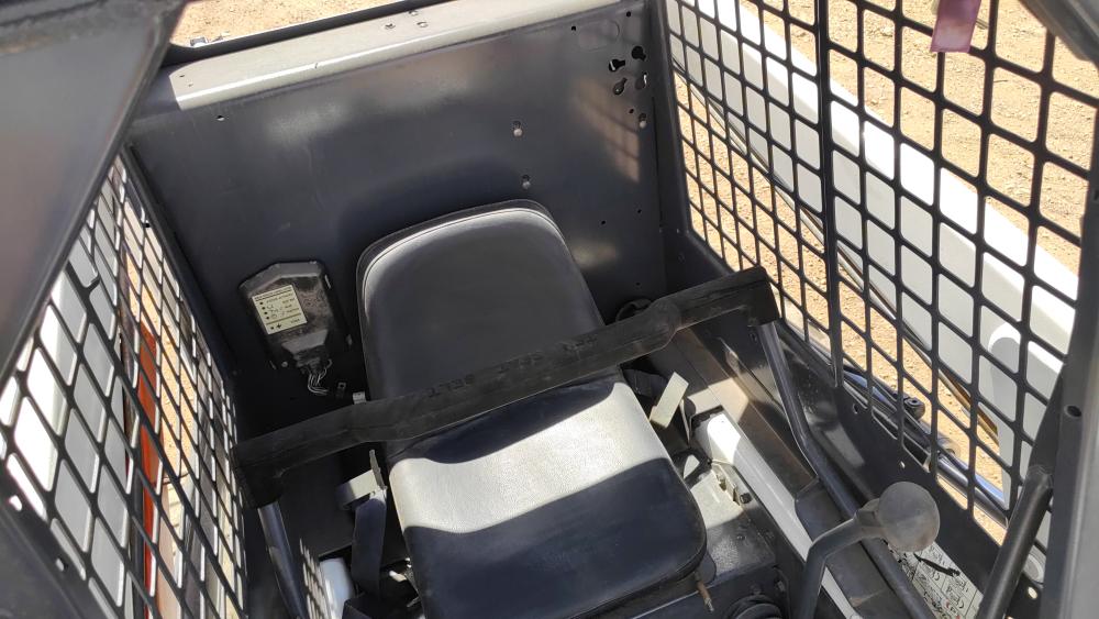 MINICARGADOR BOBCAT 853