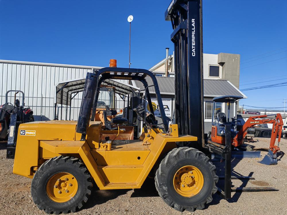 MONTACARGAS TODO TERRENO