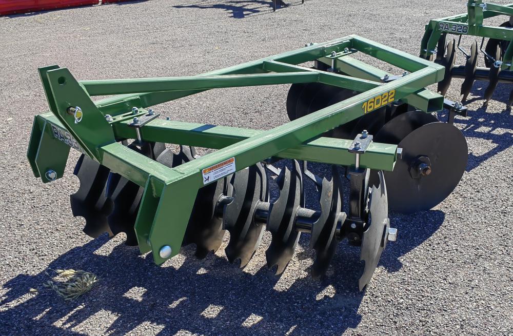 RASTRA DE LEVANTE TRES PUNTOS 16X22