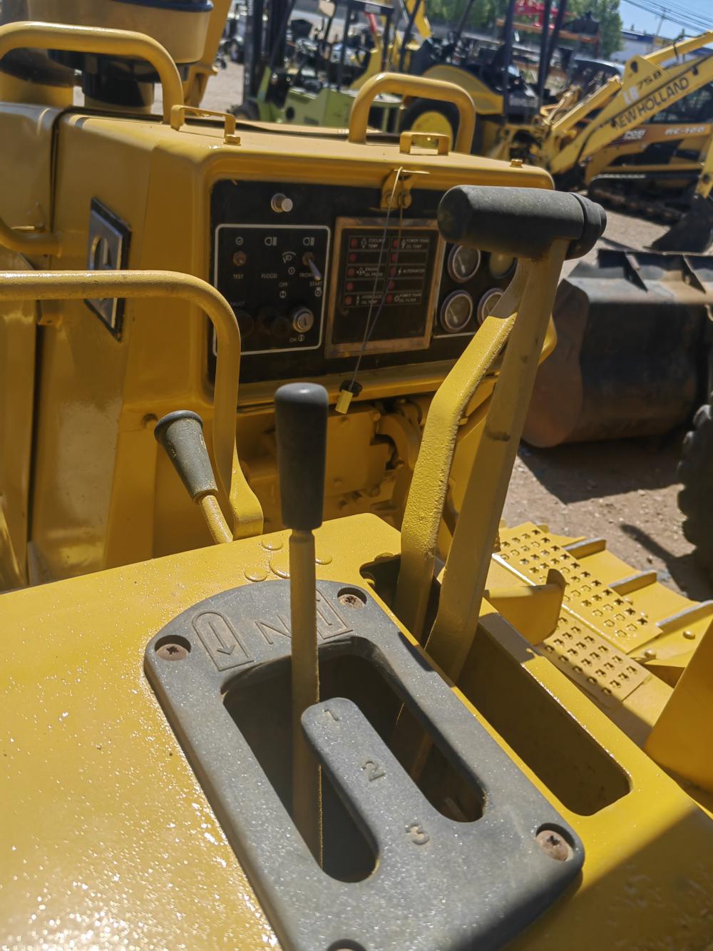 BULL DOZER - TOPADOR FRONTAL CAT