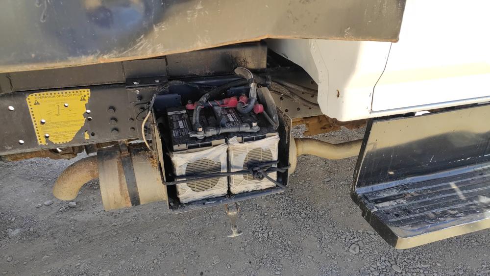 CAMION VOLTEO 6MT3