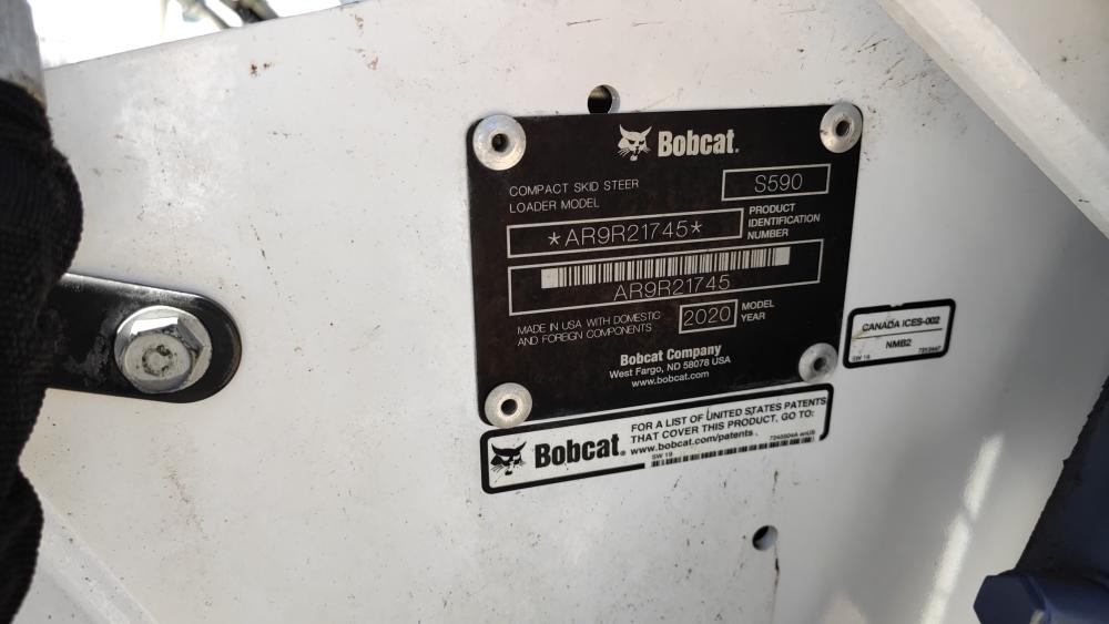 MINICARGADOR BOBCAT ENCABINADO