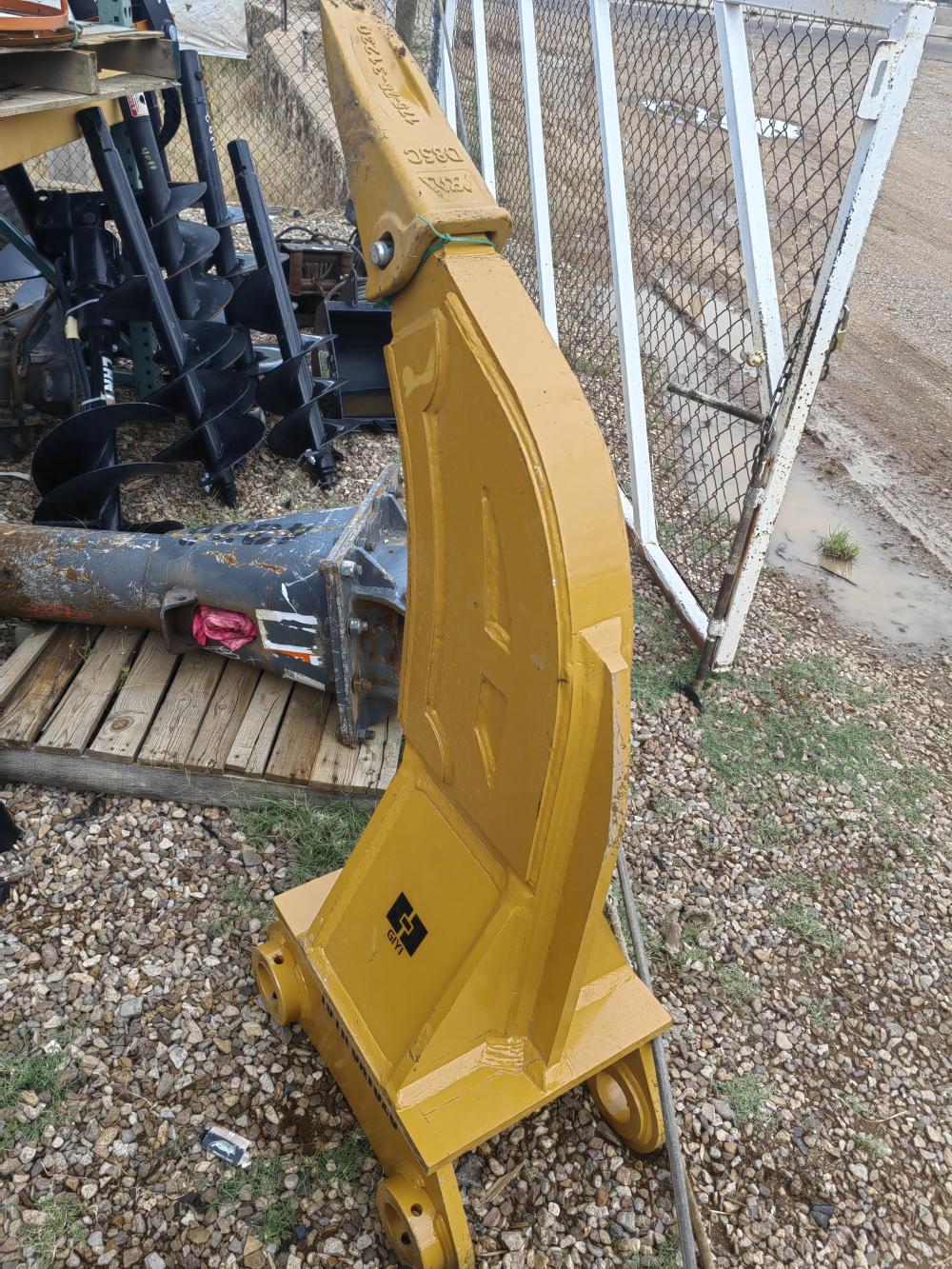 RIPPER EXCAVADORA CAT 320