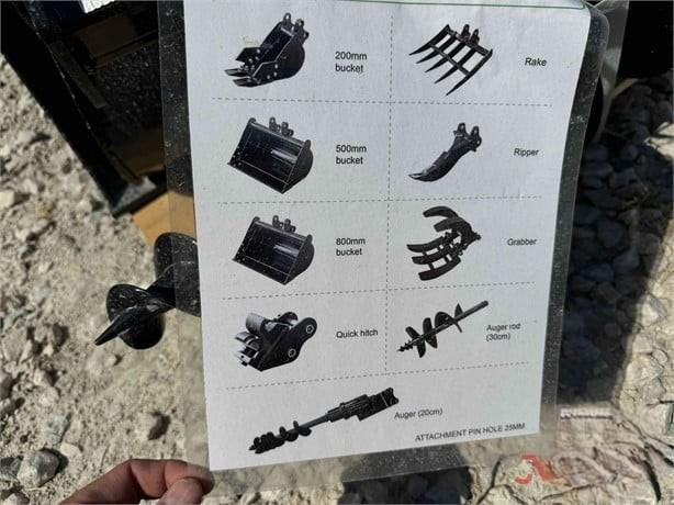 KIT DE ADITAMENTOS PARA MINI EXCAVADORA