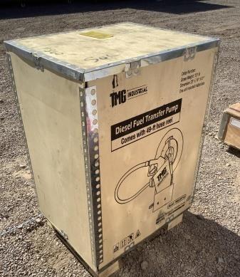 MANGUERA CON BOMBA PARA CARGA DE COMBUSTIBLE