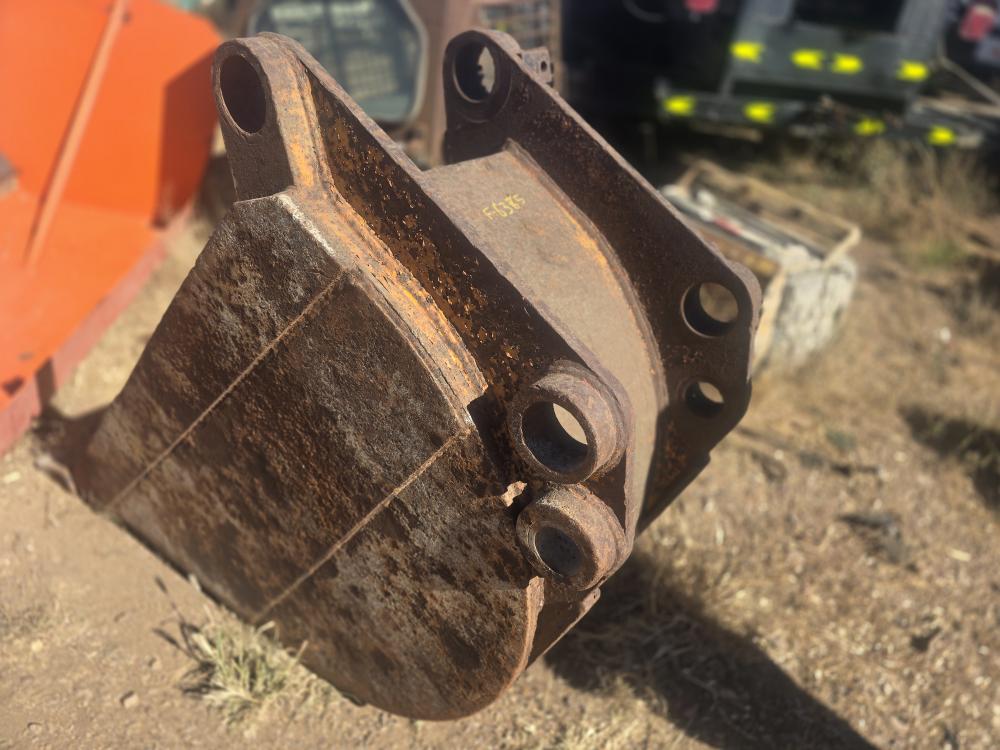 BOTE PARA EXCAVADORA