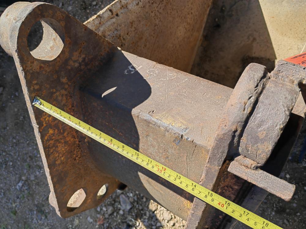 BOTE PARA EXCAVADORA