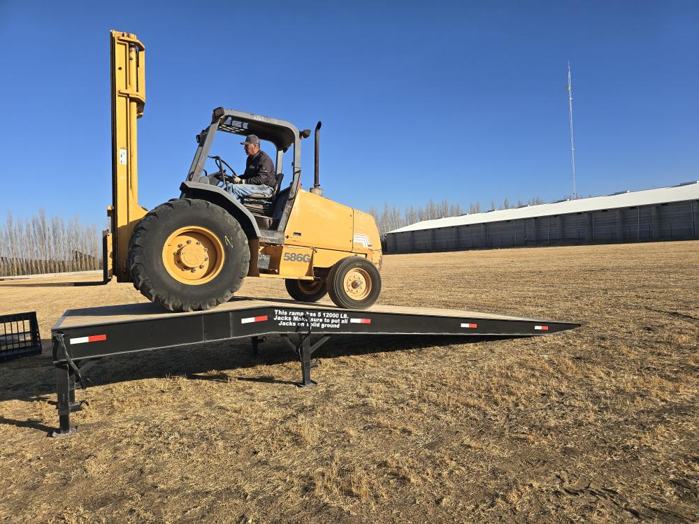 RAMPA PARA CARGA DE REMOLQUES Y CAMIONES