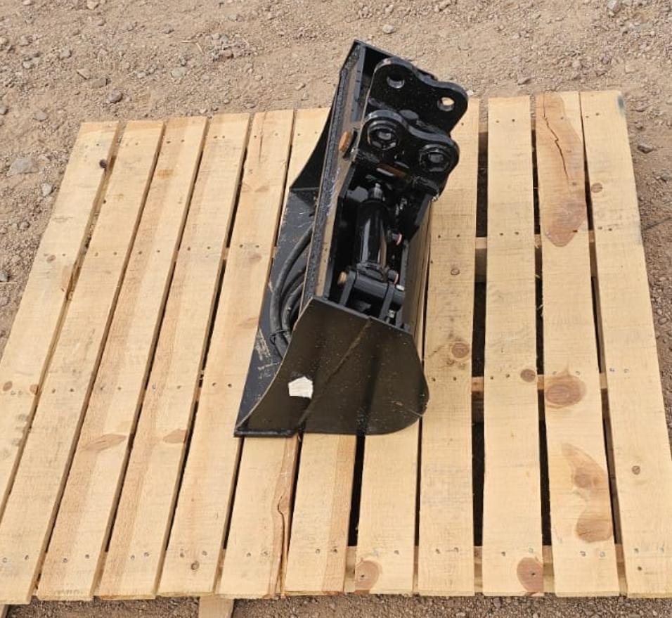 CUCHARON MINIEXCAVADORA 60cm CUBICOS