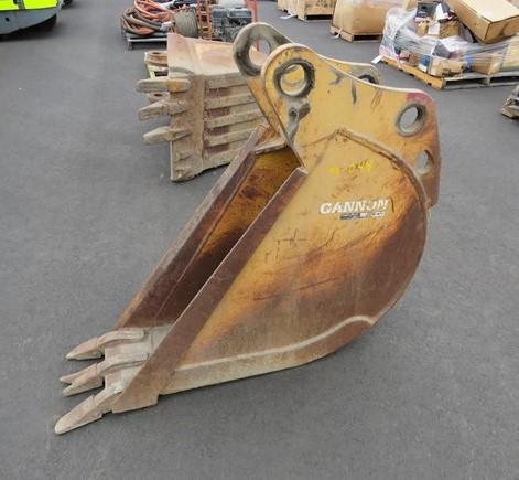 CUCHARON PARA RETROEXCAVADORA