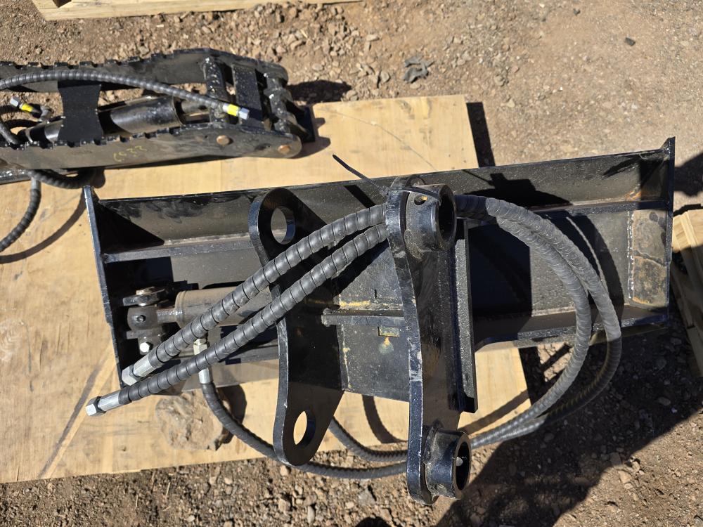 BOTE O PALA PARA RETROEXCAVADORA CON MOVIMIENTO