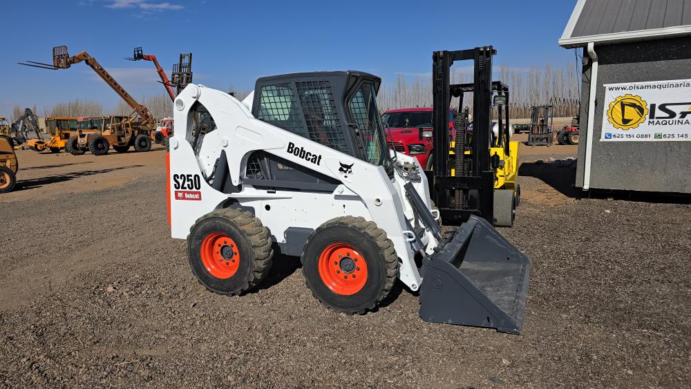 MINICARGADOR BOBCAT
