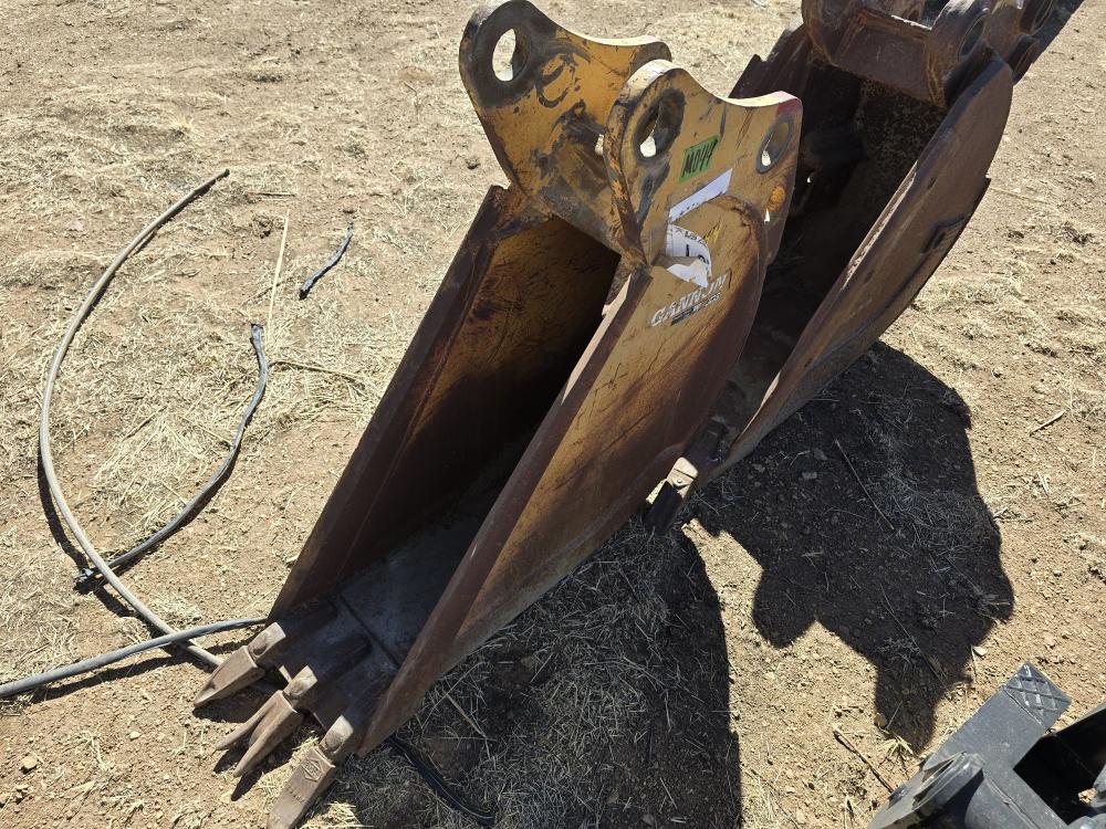 CUCHARON PARA RETROEXCAVADORA