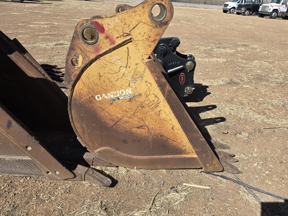 CUCHARON PARA RETROEXCAVADORA