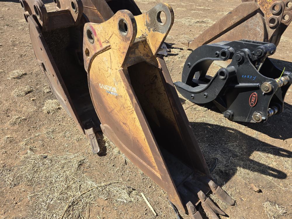 CUCHARON PARA RETROEXCAVADORA