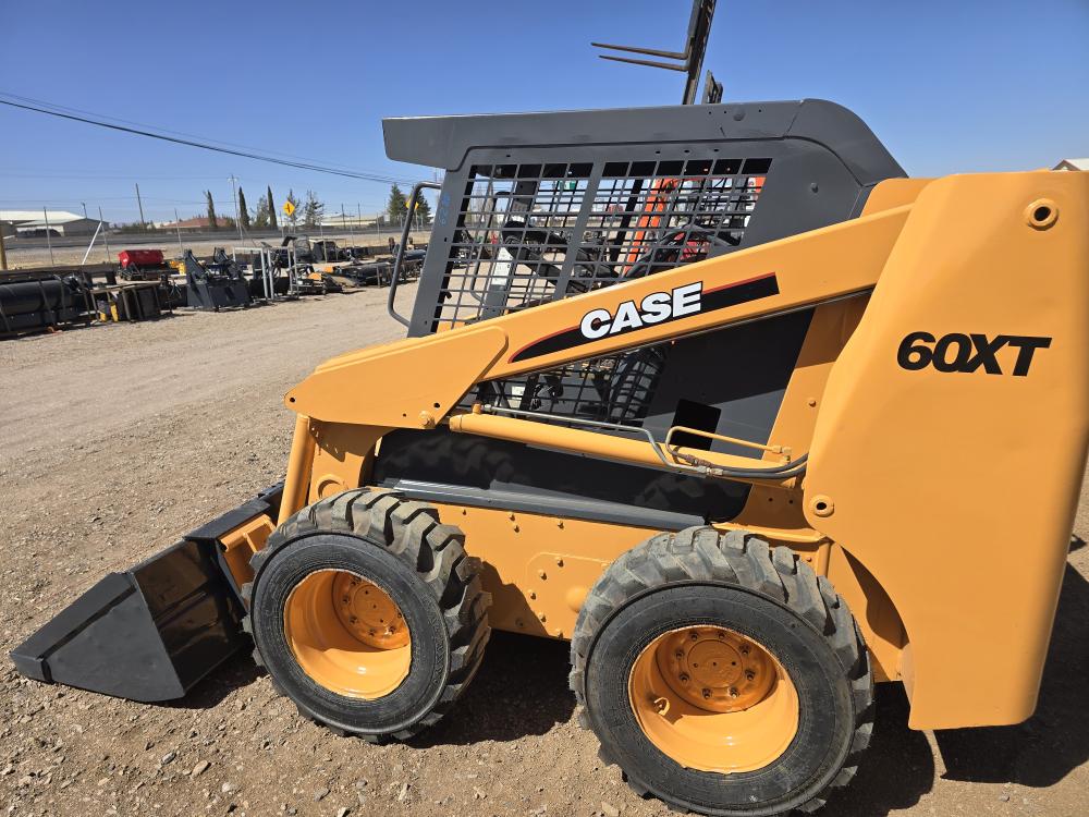 MINICARGADOR CASE 60XT