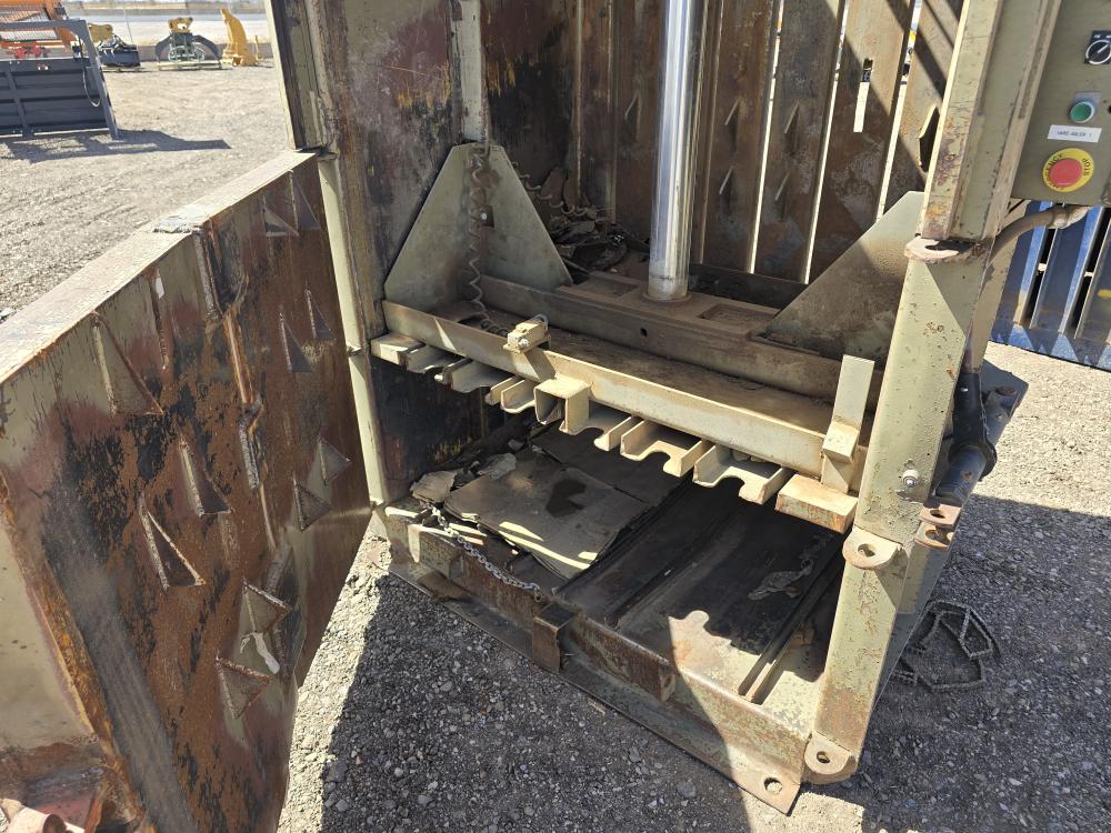 PRENSA PARA CARTON O RECICLABLES