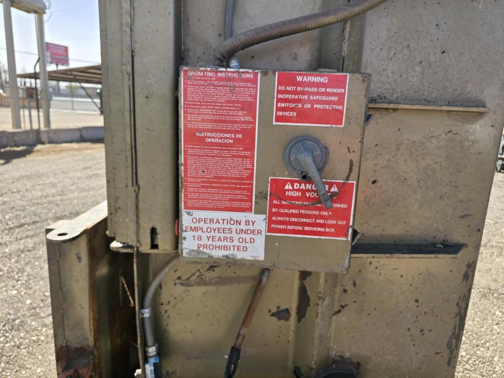 PRENSA PARA CARTON O RECICLABLES