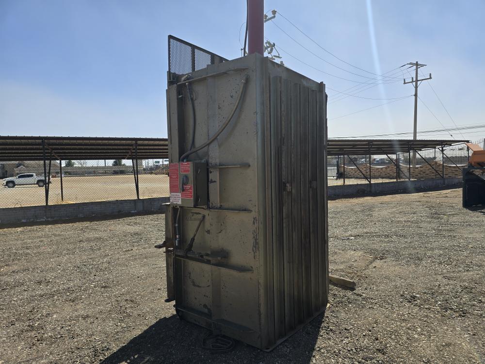 PRENSA PARA CARTON O RECICLABLES