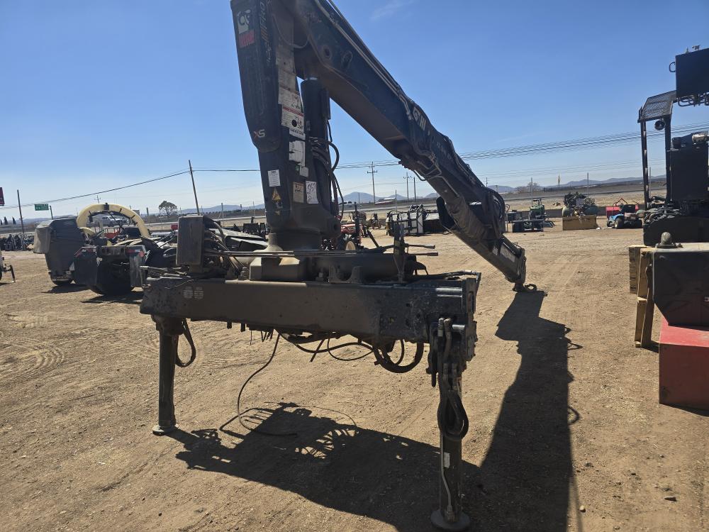GRUA ARTICULADA HIAB