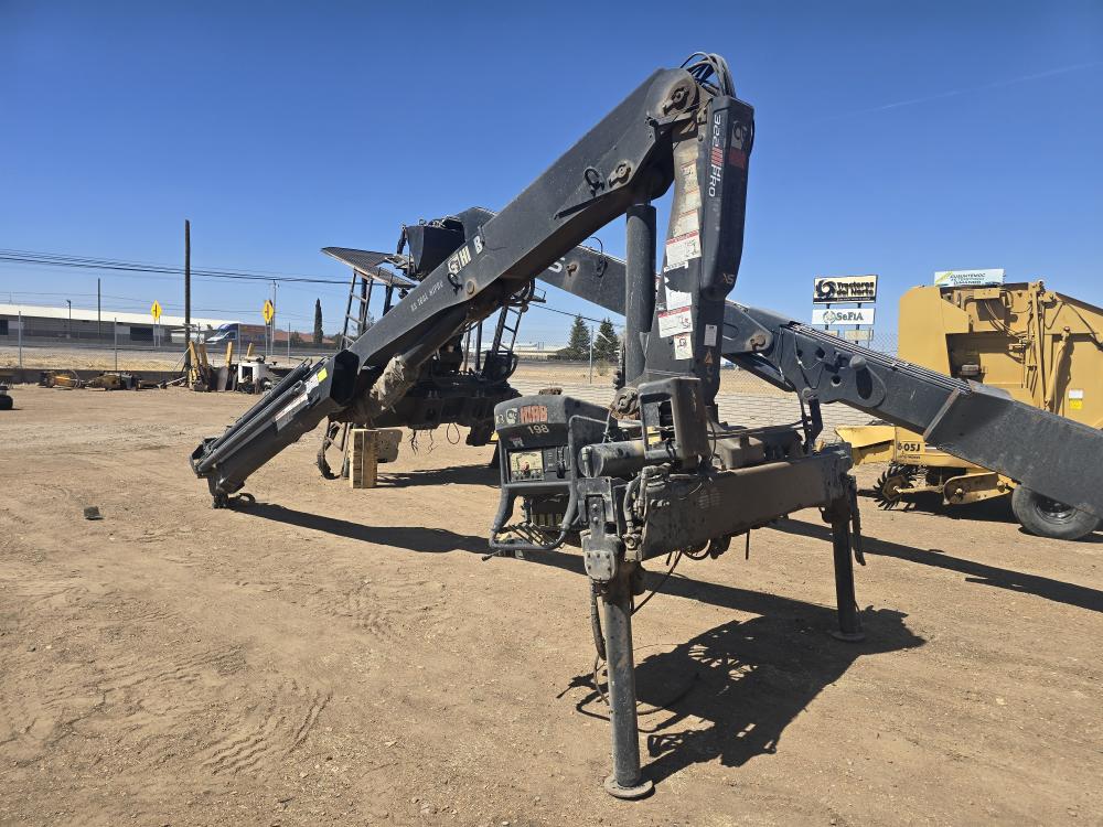 GRUA ARTICULADA HIAB