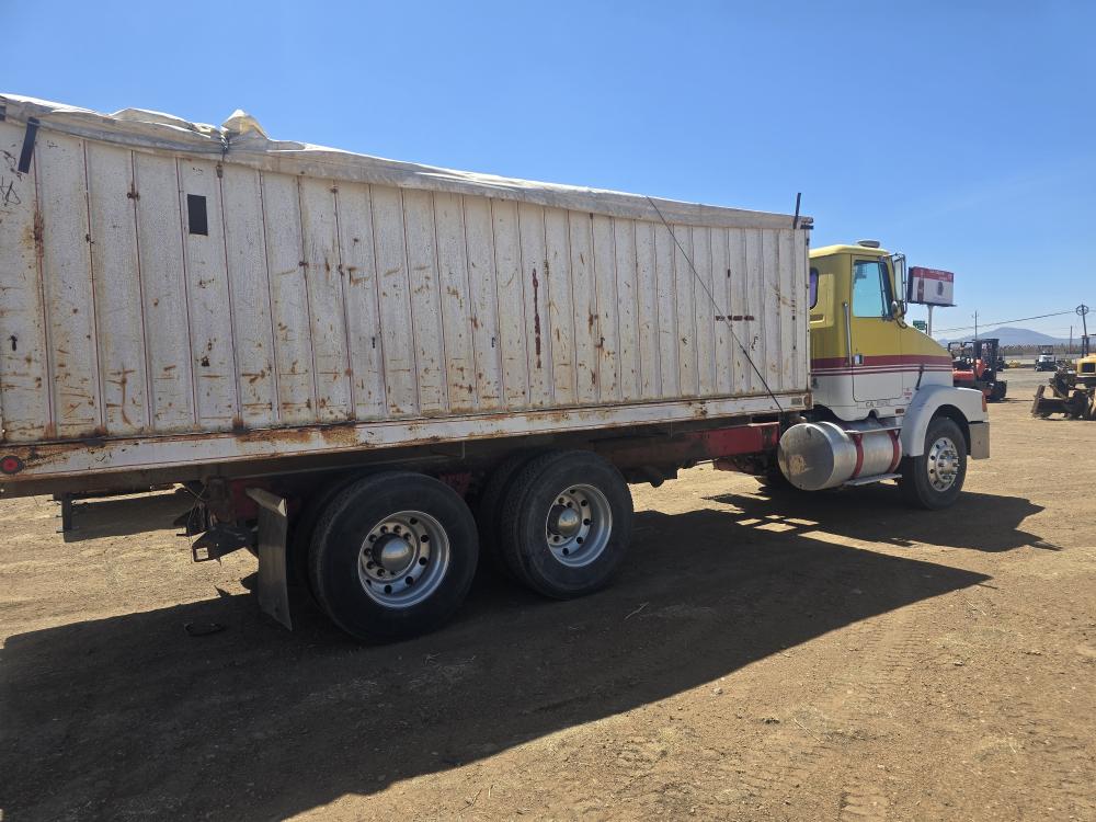 CAMION TORTON CON VOLTEO