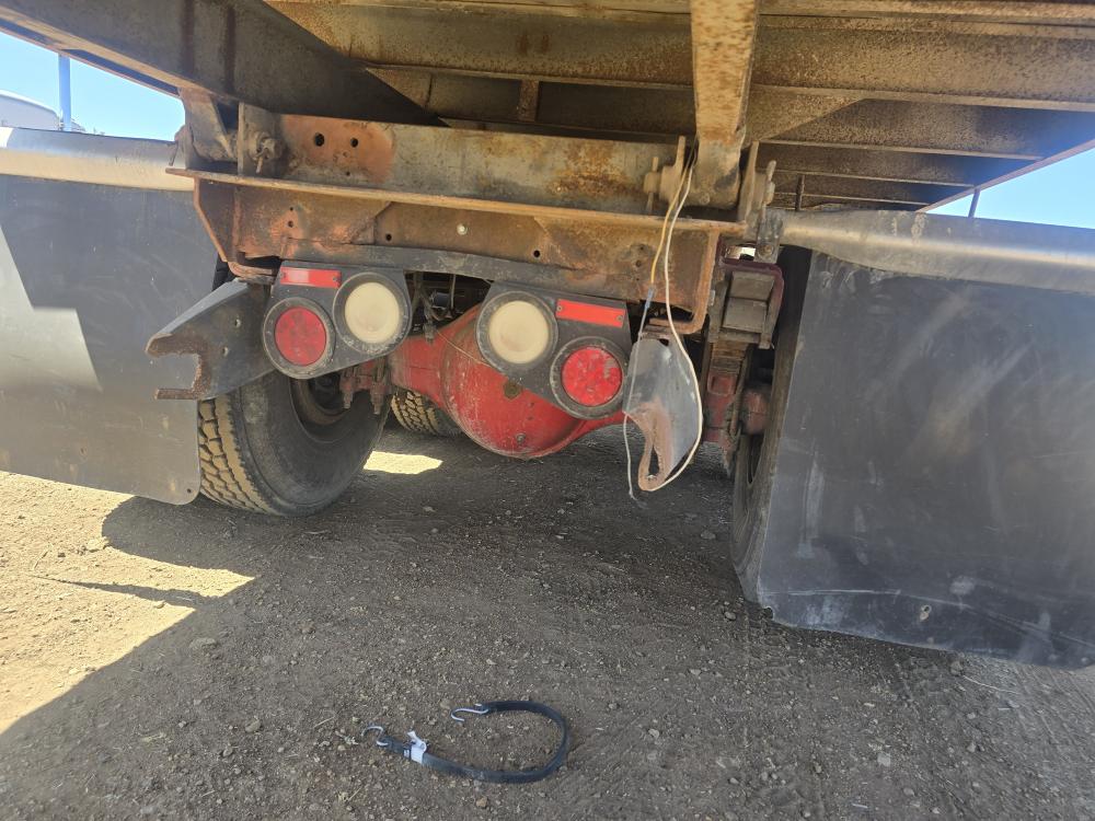 CAMION TORTON CON VOLTEO