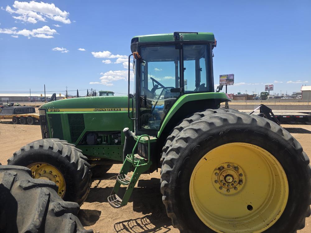 TRACTOE AGRICOLA JOHN DEERE 7810
