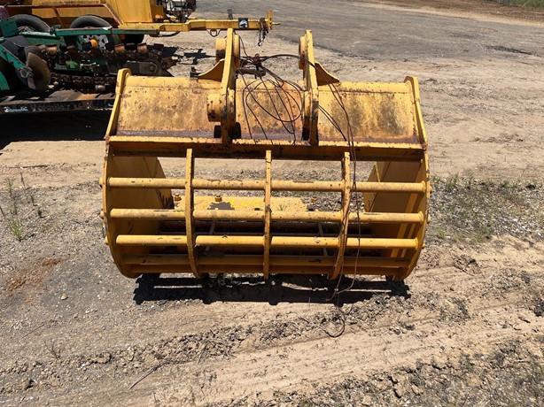 BOTE O CUCHARON TIPO CRIBA PARA EXCAVADORA