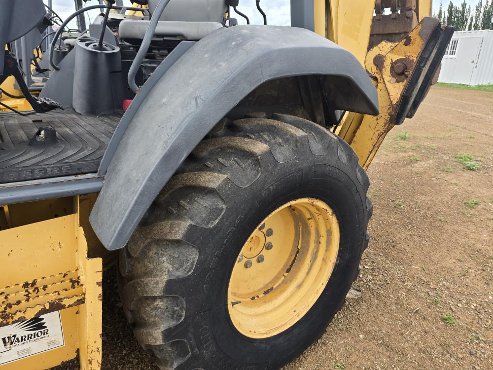 RETROEXCAVADORA JOHN DEERE