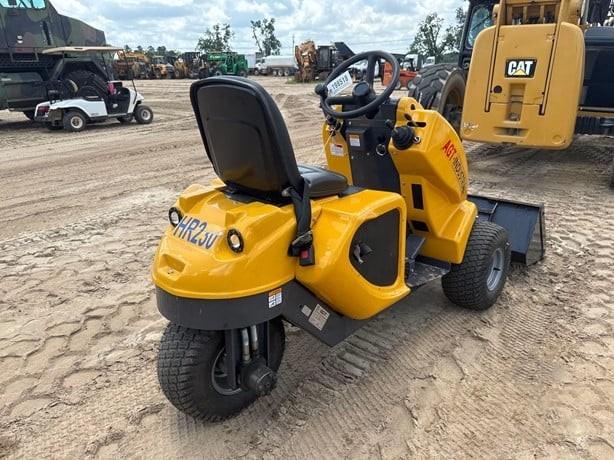 CARGADOR FRONTAL A GASOLINA