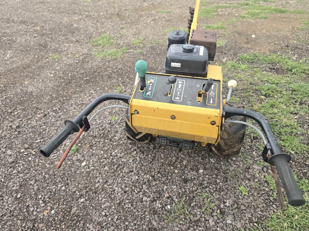 ZANJADORA A GASOLINA