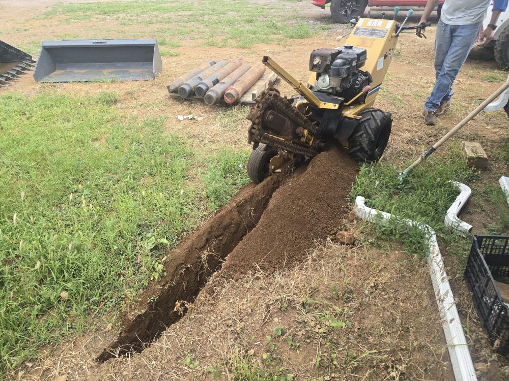 ZANJADORA A GASOLINA