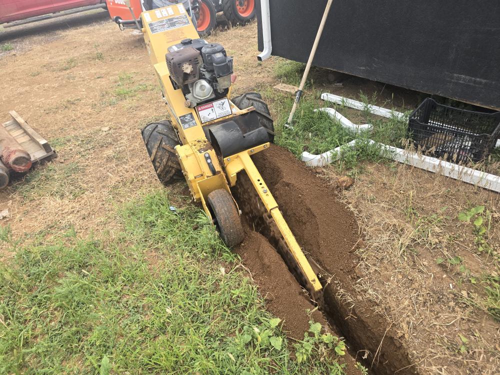 ZANJADORA A GASOLINA