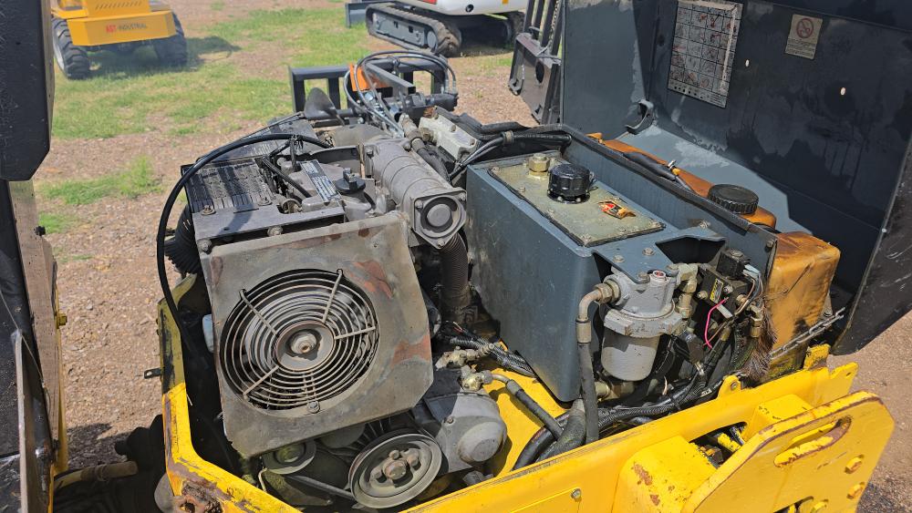 COMPACTADOR VIBRATORIO TANDEM BOMAG