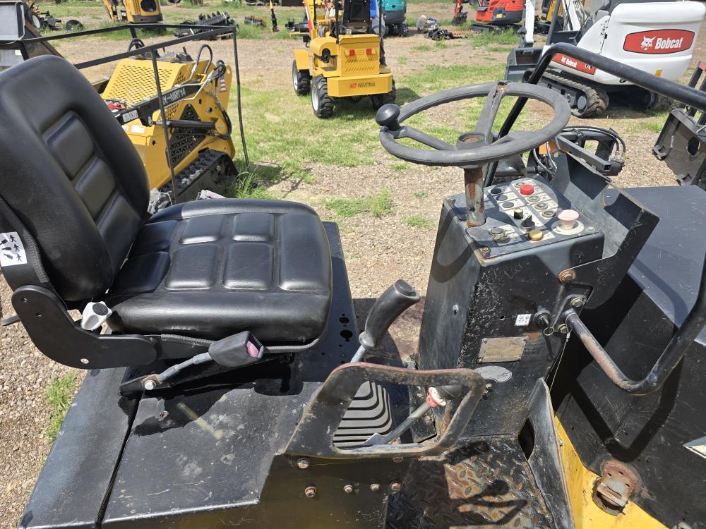 COMPACTADOR VIBRATORIO TANDEM BOMAG