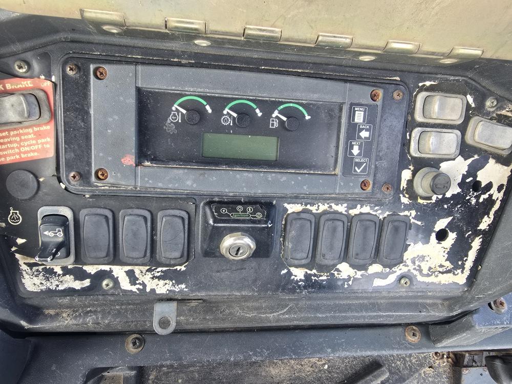 RETROEXCAVADORA 4X4