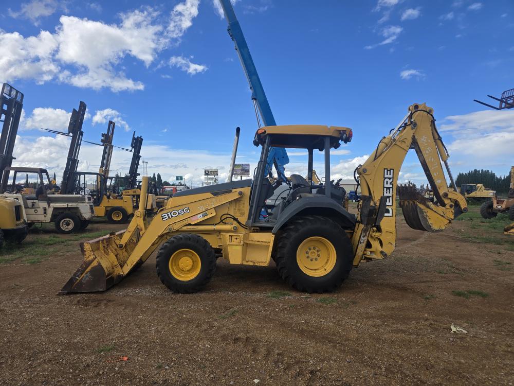 RETROEXCAVADORA 4X4