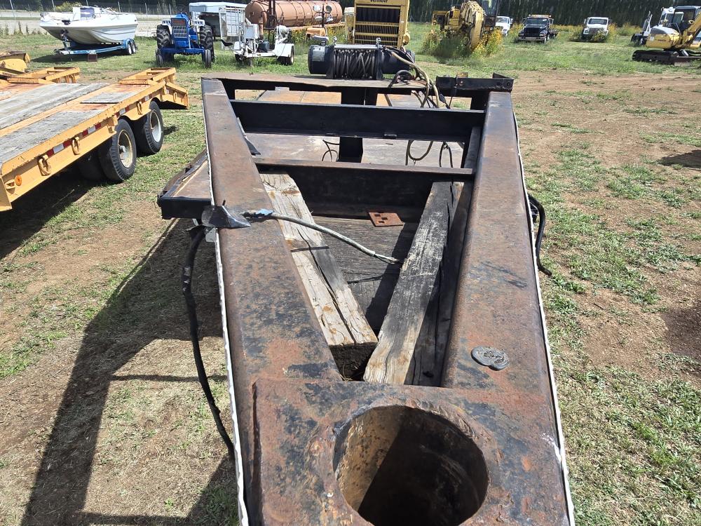 REMOLQUE CUELLO DE GANZO 3 EJES. 