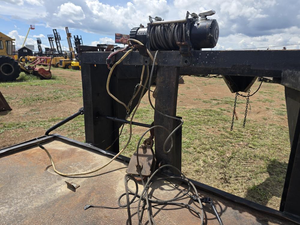 REMOLQUE CUELLO DE GANZO 3 EJES. 