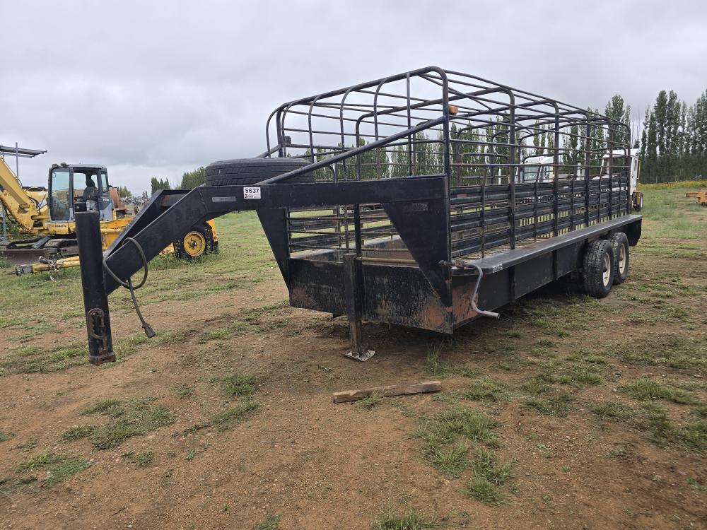 REMOLQUE PARA GANADO TIPO GANZO