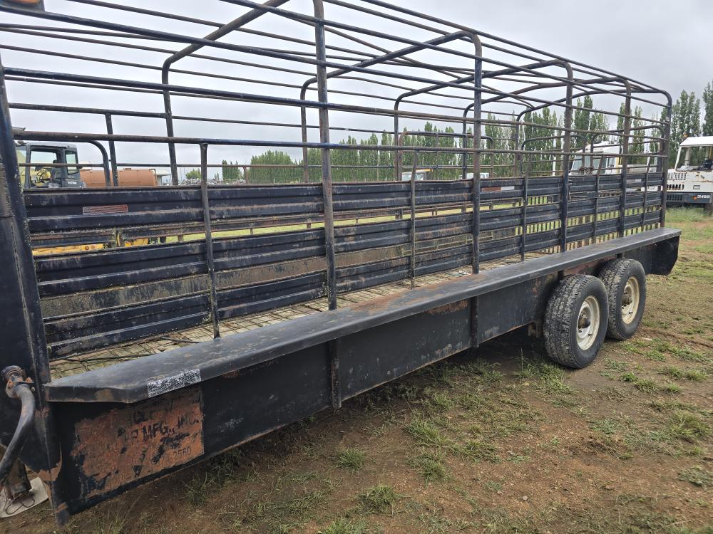 REMOLQUE PARA GANADO TIPO GANZO
