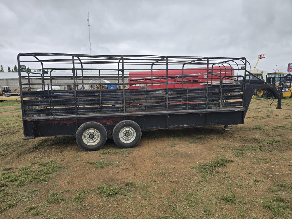 REMOLQUE PARA GANADO TIPO GANZO