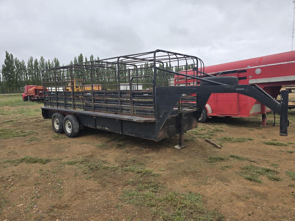 REMOLQUE PARA GANADO TIPO GANZO